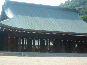 橿原神宮の外拝殿